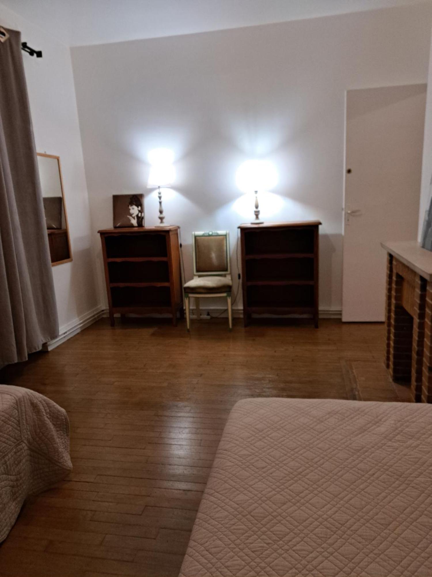 Charmant Appartement Au Pied Du Chateau Gien Zewnętrze zdjęcie