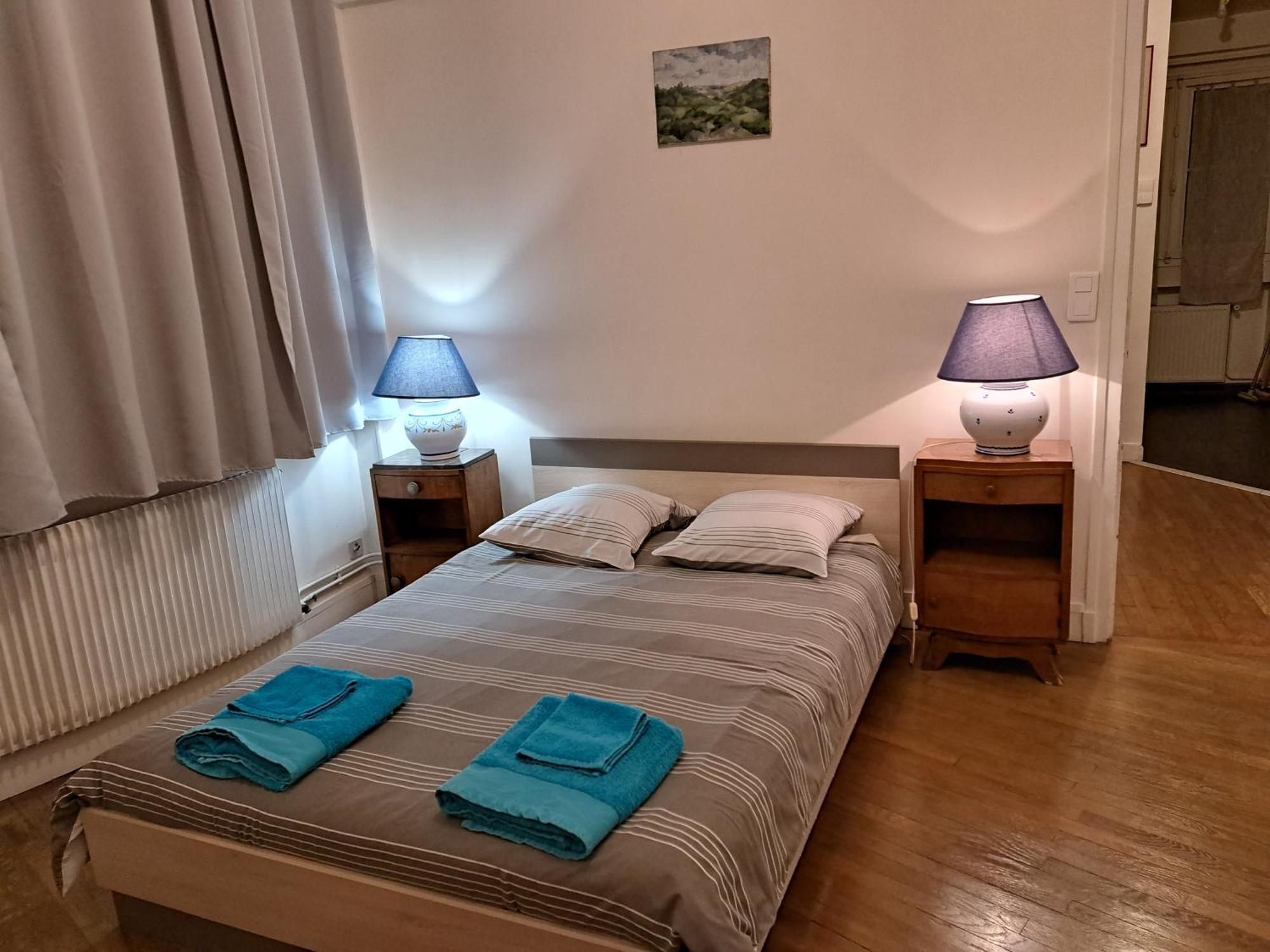 Charmant Appartement Au Pied Du Chateau Gien Zewnętrze zdjęcie